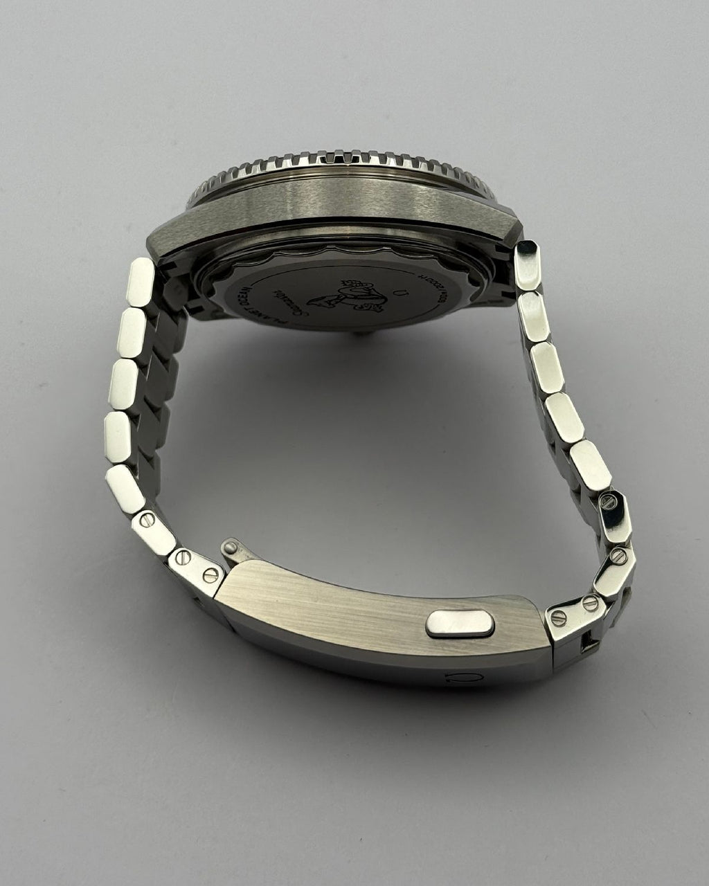 Omega 217.30.42.21.01.002