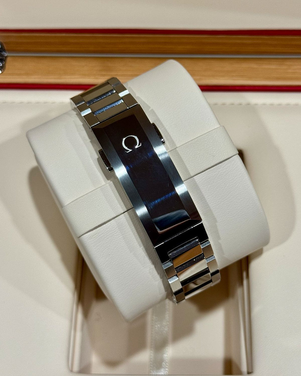 Omega 217.30.42.21.01.003