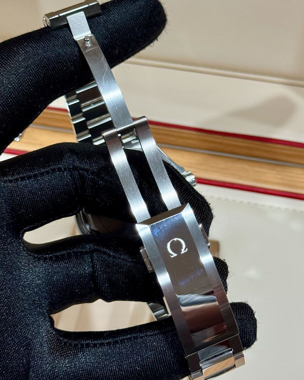 Omega 217.30.42.21.01.003