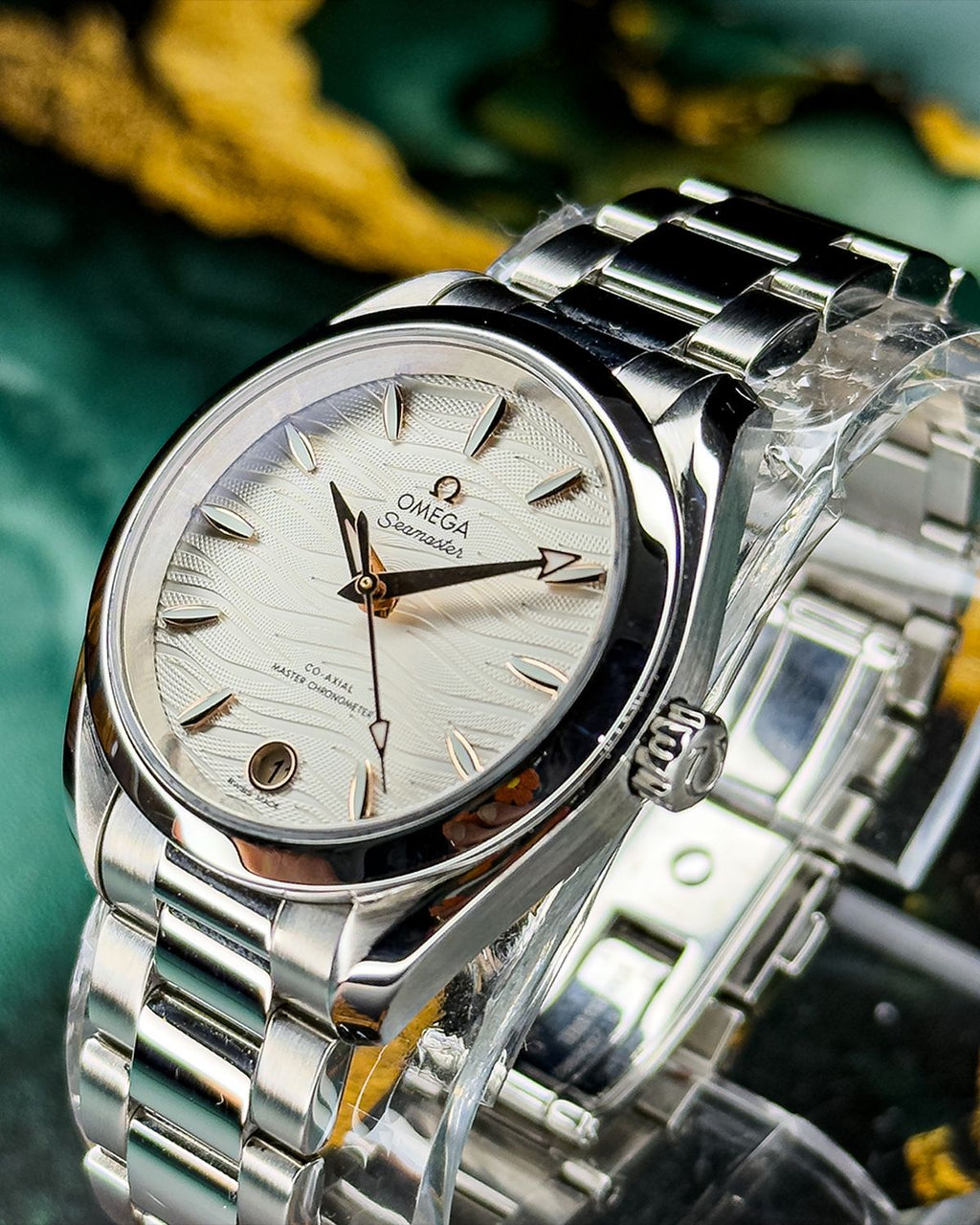 Omega 220.10.34.20.02.001