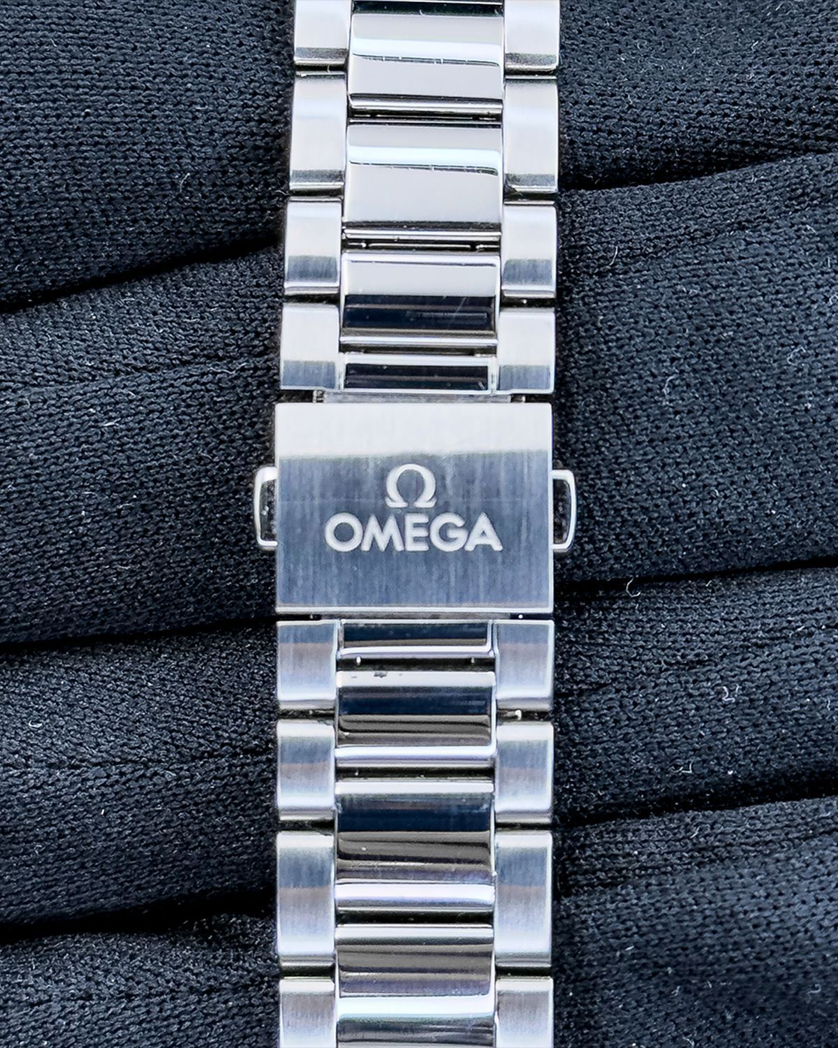 Omega 220.10.34.20.02.001