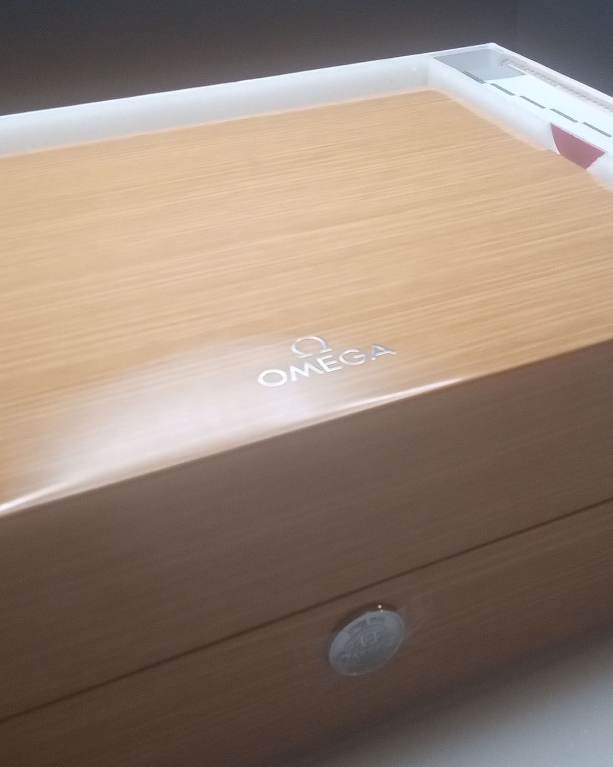 Omega 220.10.38.20.01.001