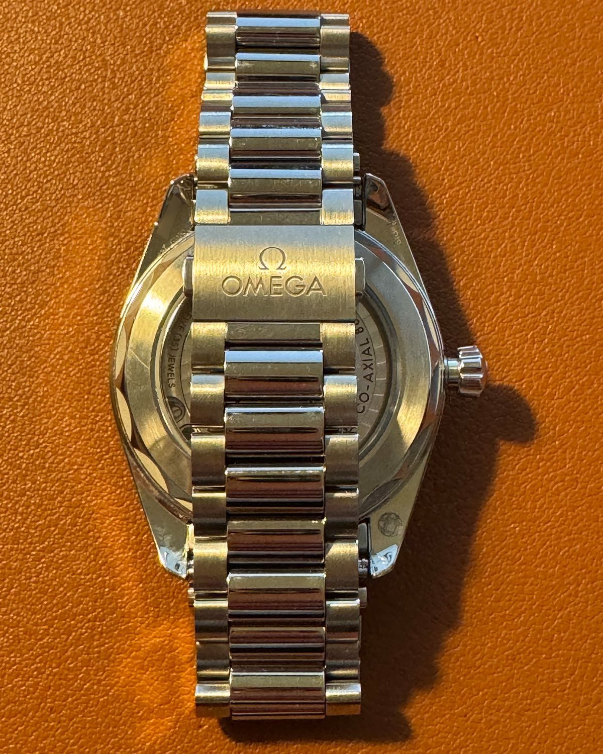 Omega 220.10.38.20.13.003