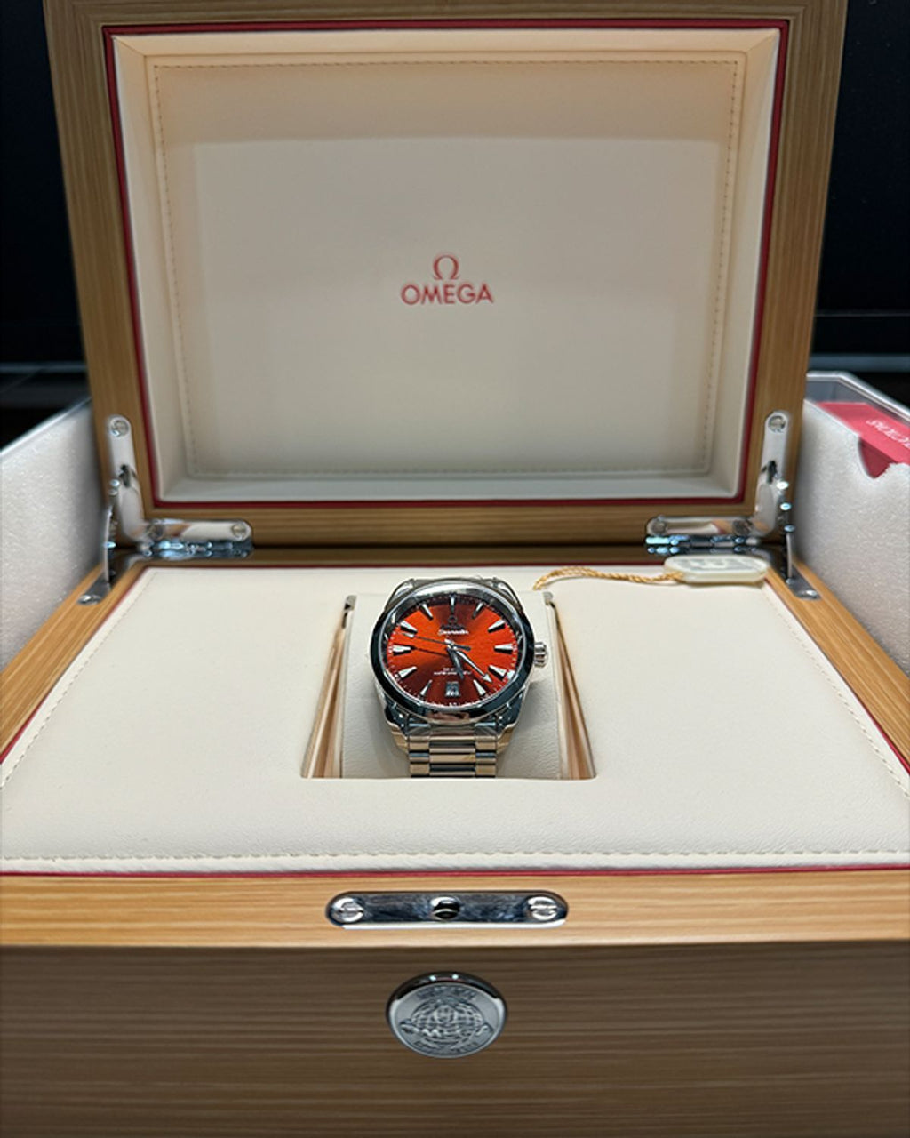 Omega 220.10.38.20.13.003