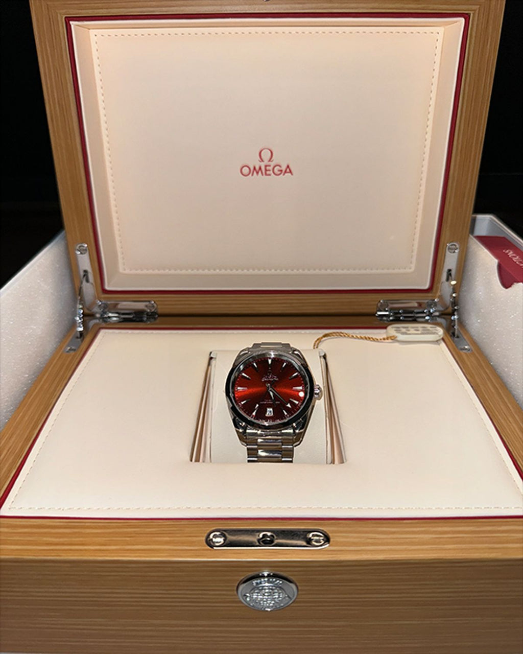 Omega 220.10.38.20.13.003