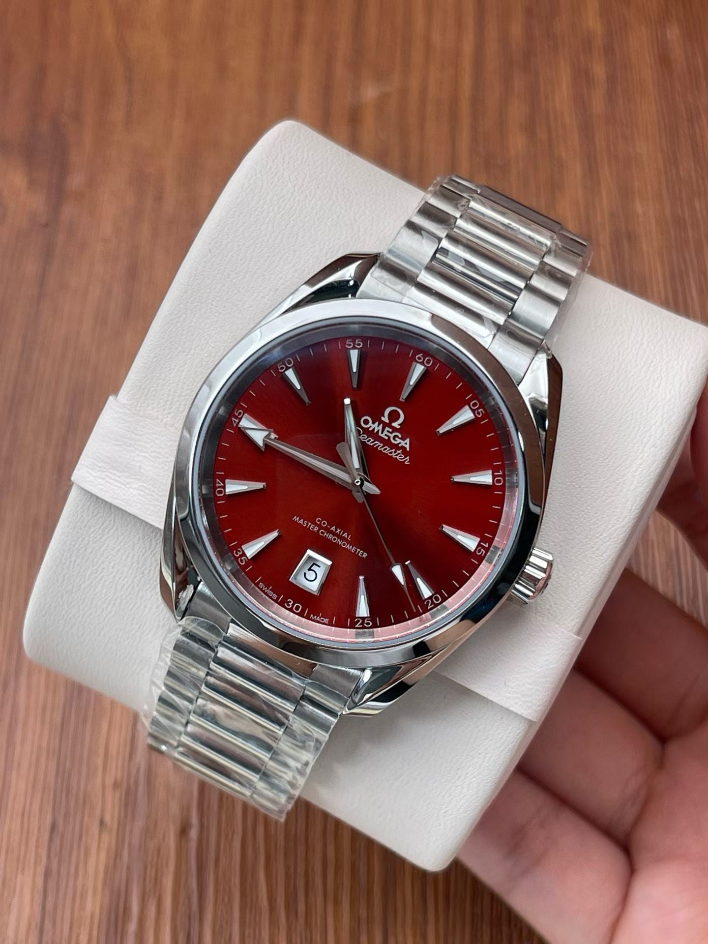 Omega 220.10.38.20.13.003