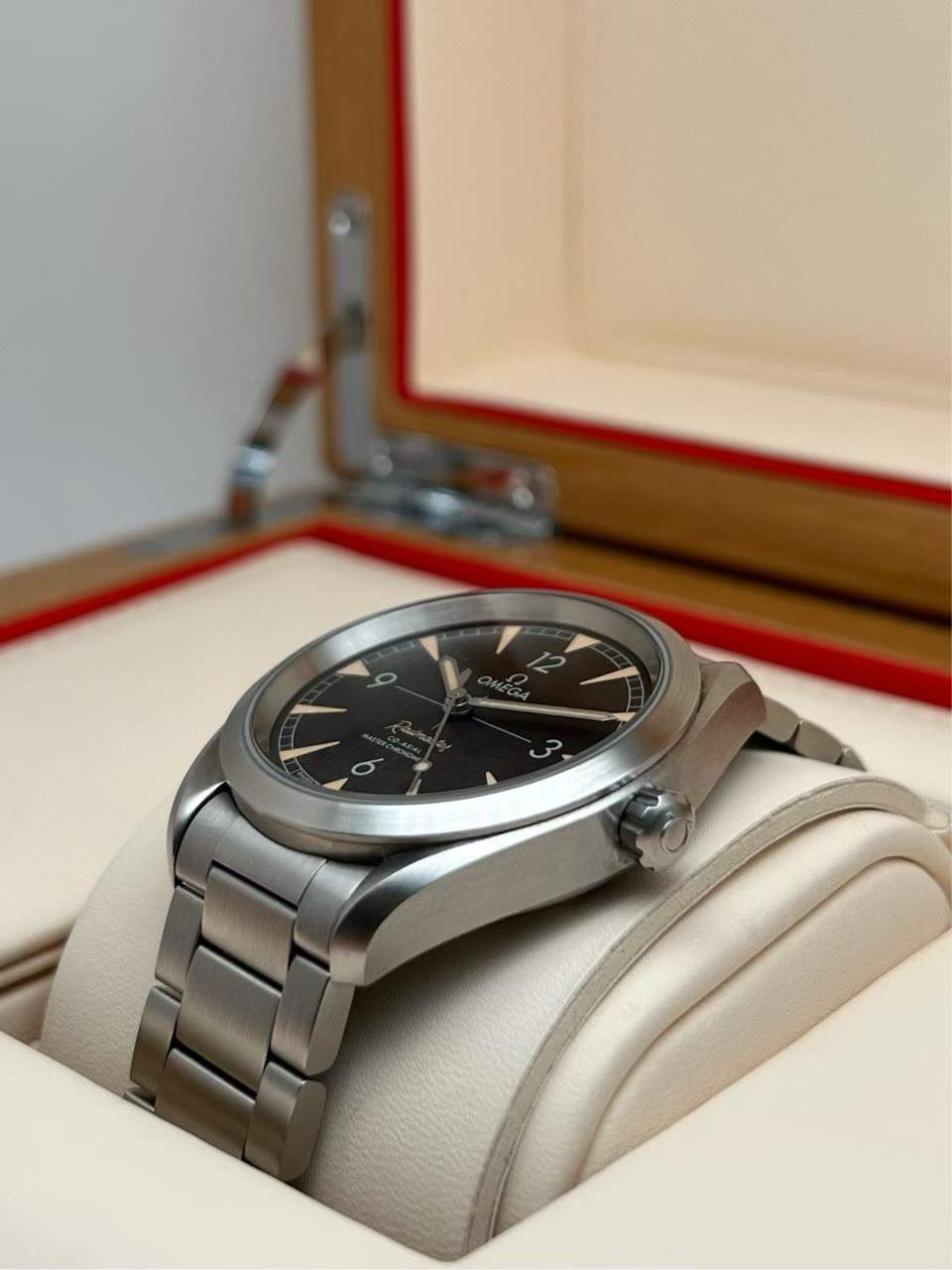 Omega 220.10.40.20.01.001