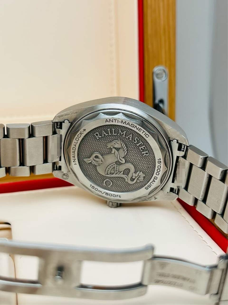 Omega 220.10.40.20.01.001