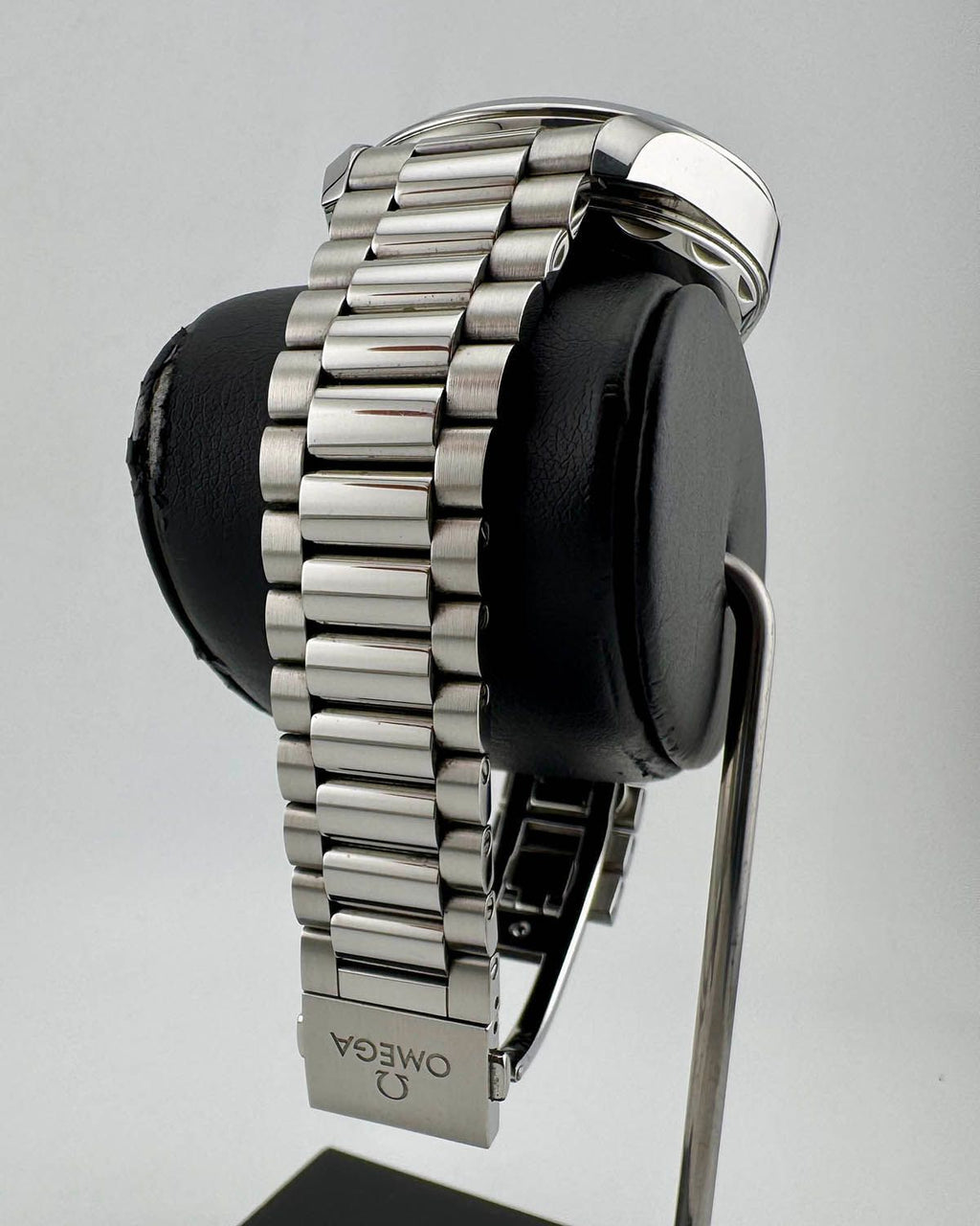 Omega 220.10.41.21.01.002