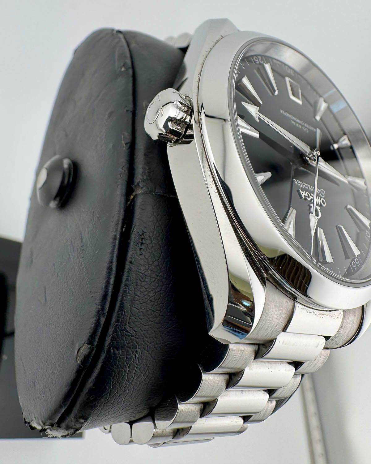 Omega 220.10.41.21.01.002