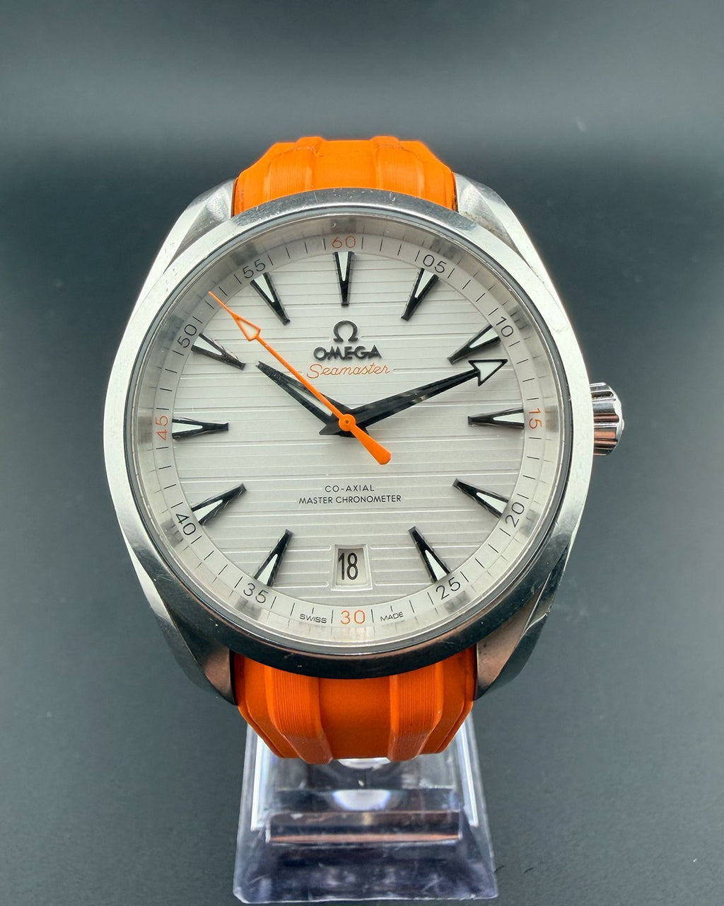 Omega 220.10.41.21.02.001