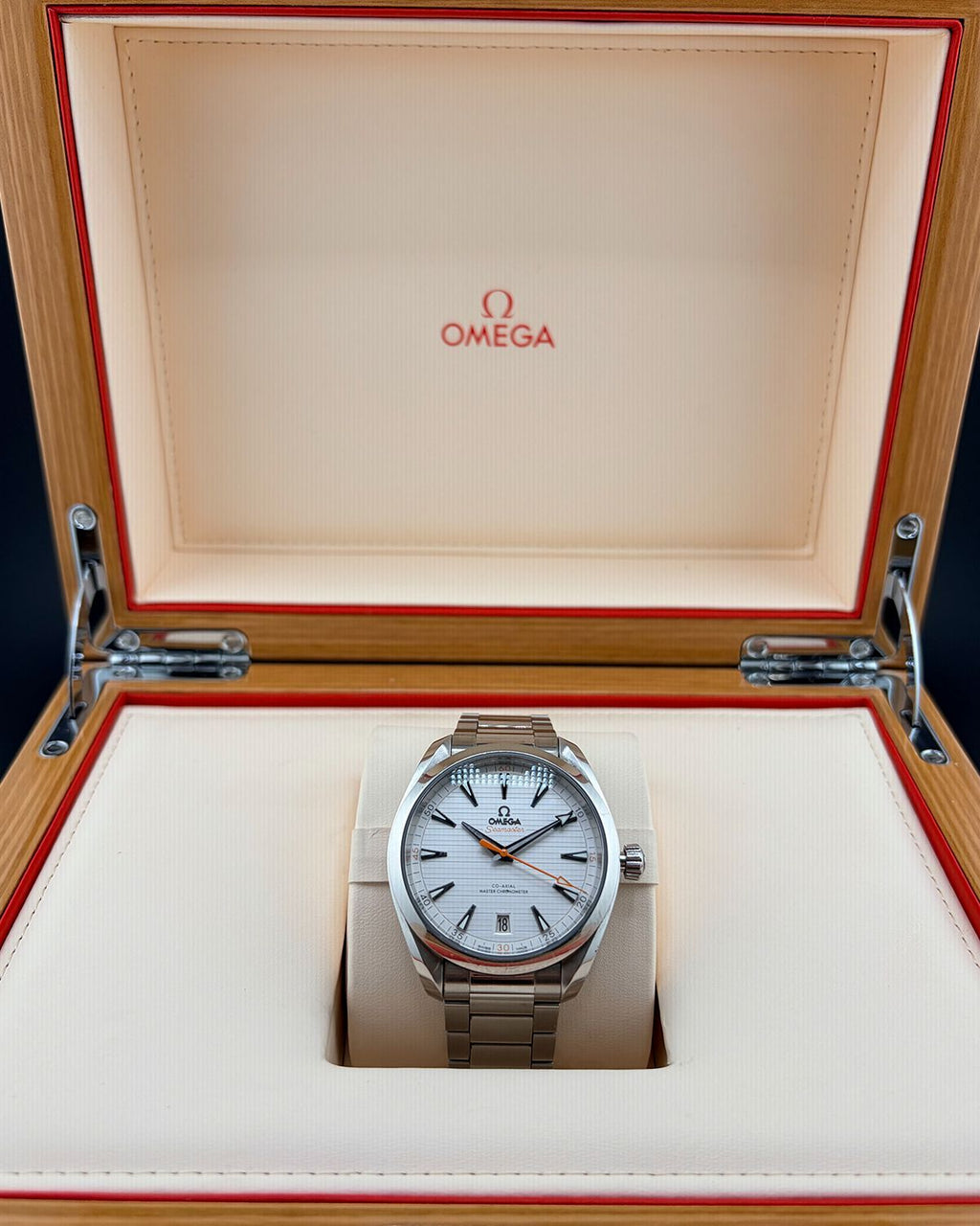 Omega 220.10.41.21.02.001