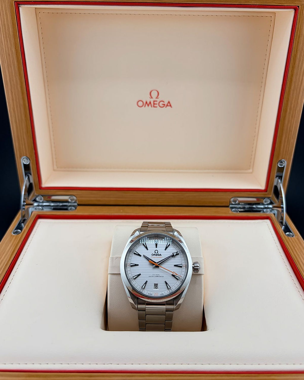 Omega 220.10.41.21.02.001
