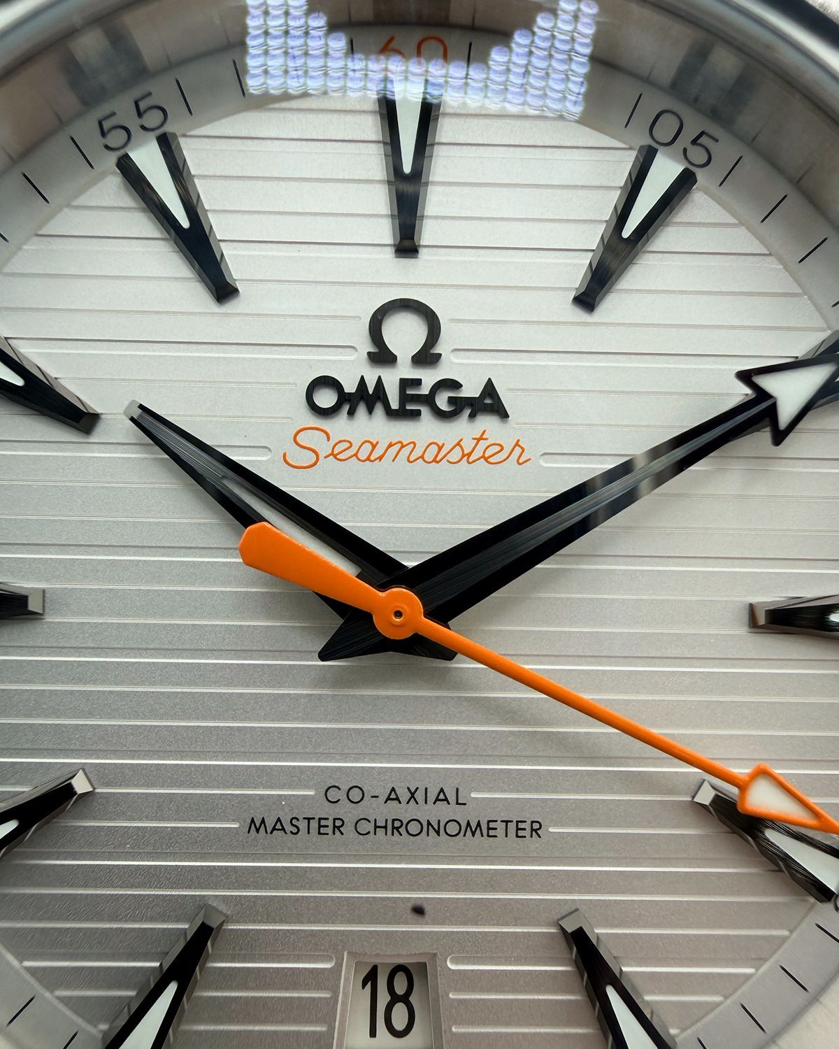 Omega 220.10.41.21.02.001