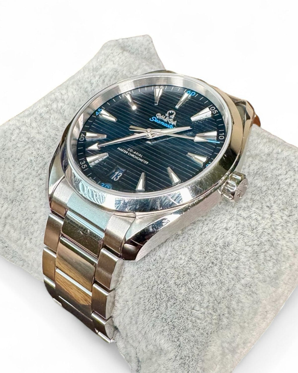 Omega 220.10.41.21.03.001