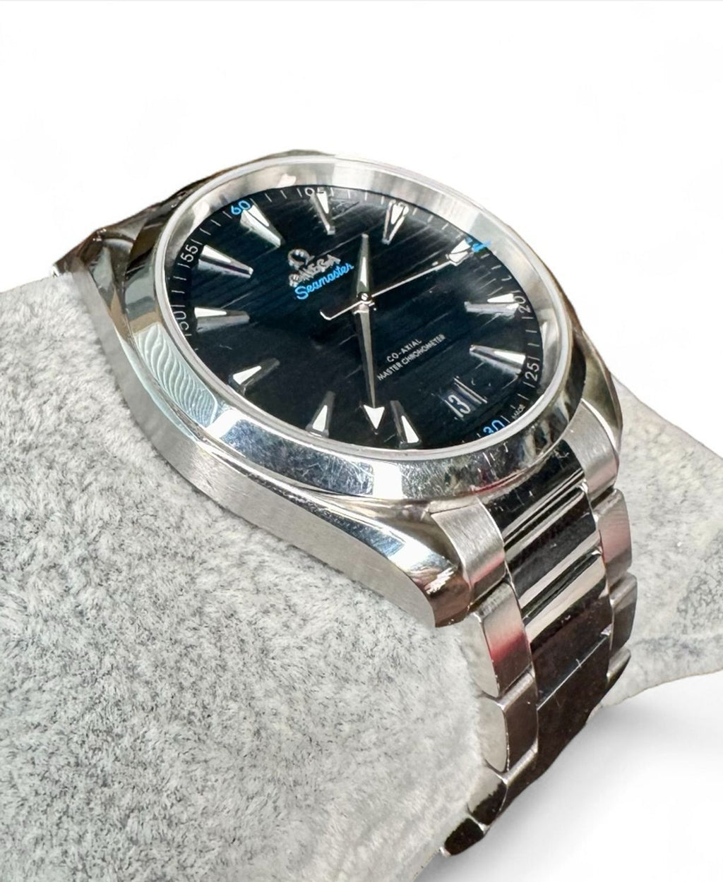 Omega 220.10.41.21.03.001