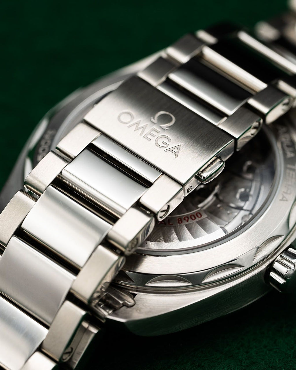 Omega 220.10.41.21.03.001