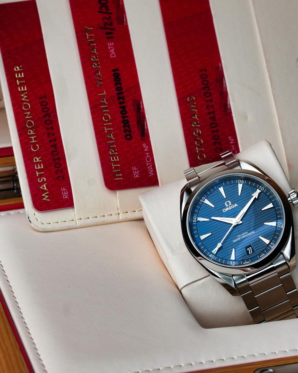 Omega 220.10.41.21.03.001