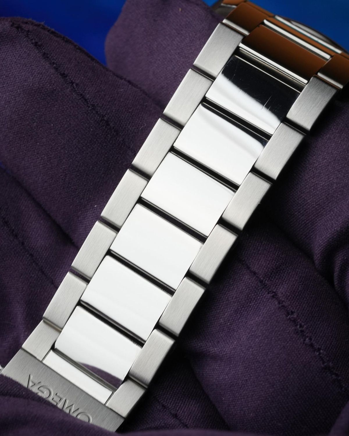 Omega 220.10.41.21.03.001