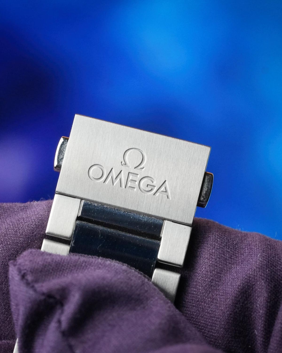 Omega 220.10.41.21.03.001