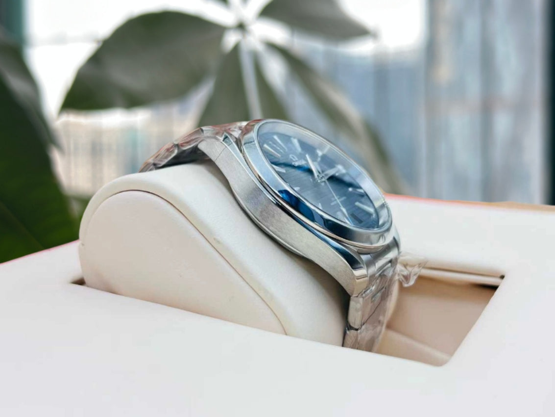 Omega 220.10.41.21.03.001