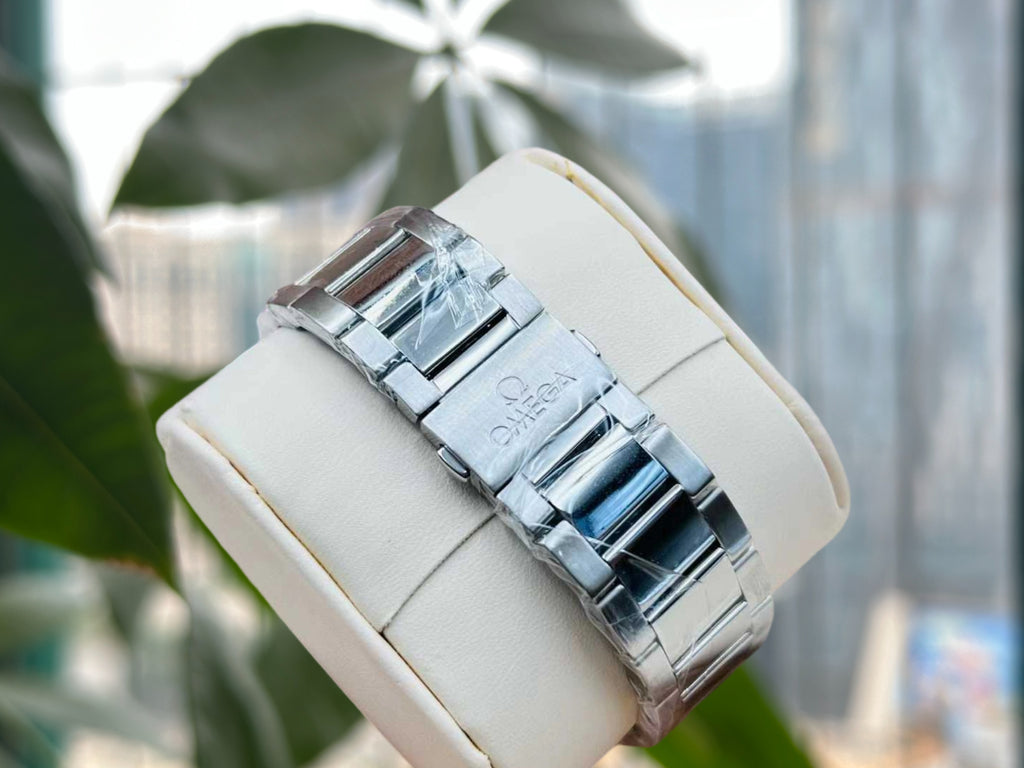 Omega 220.10.41.21.03.001