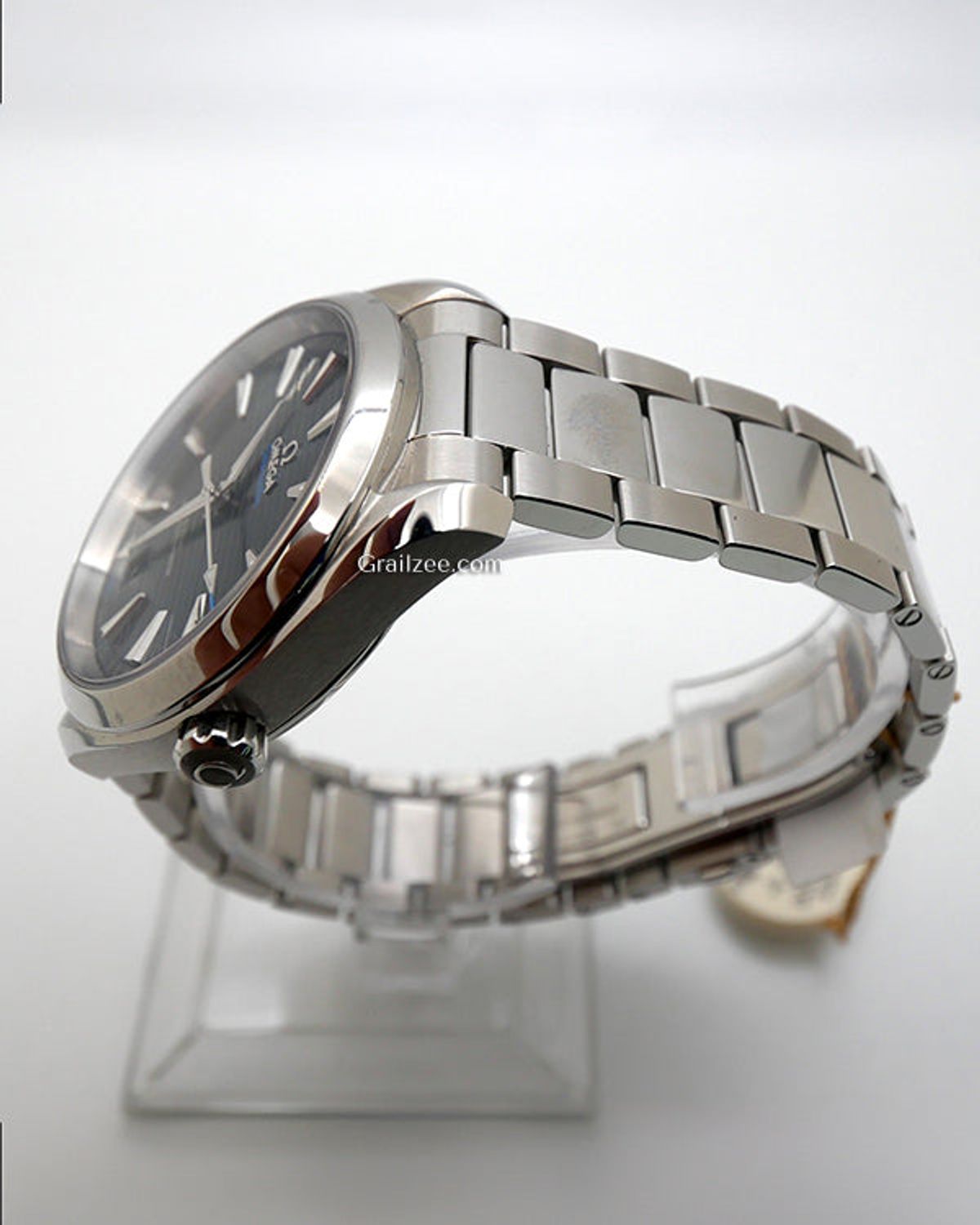 Omega 220.10.41.21.03.001