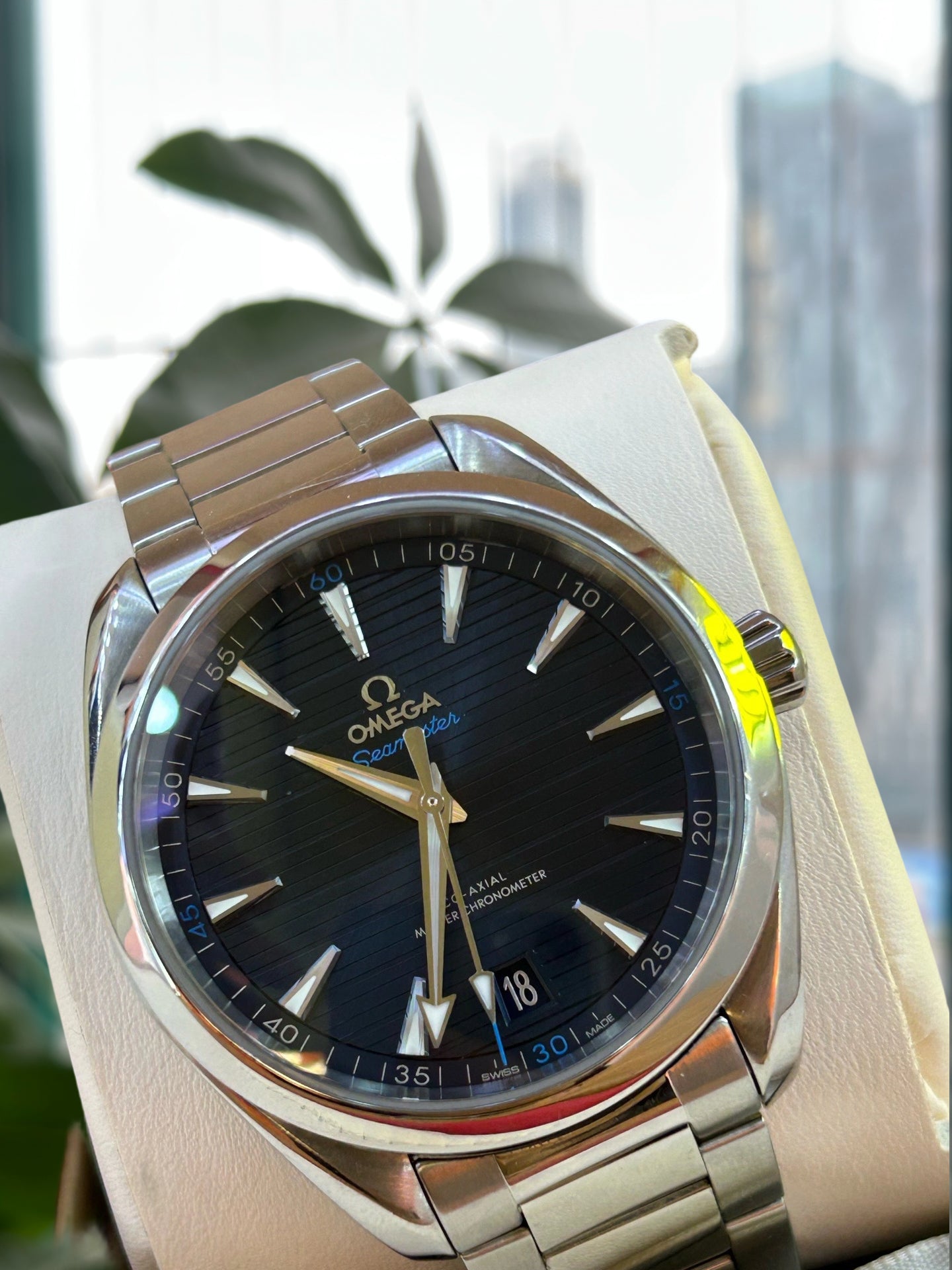 Omega 220.10.41.21.03.001