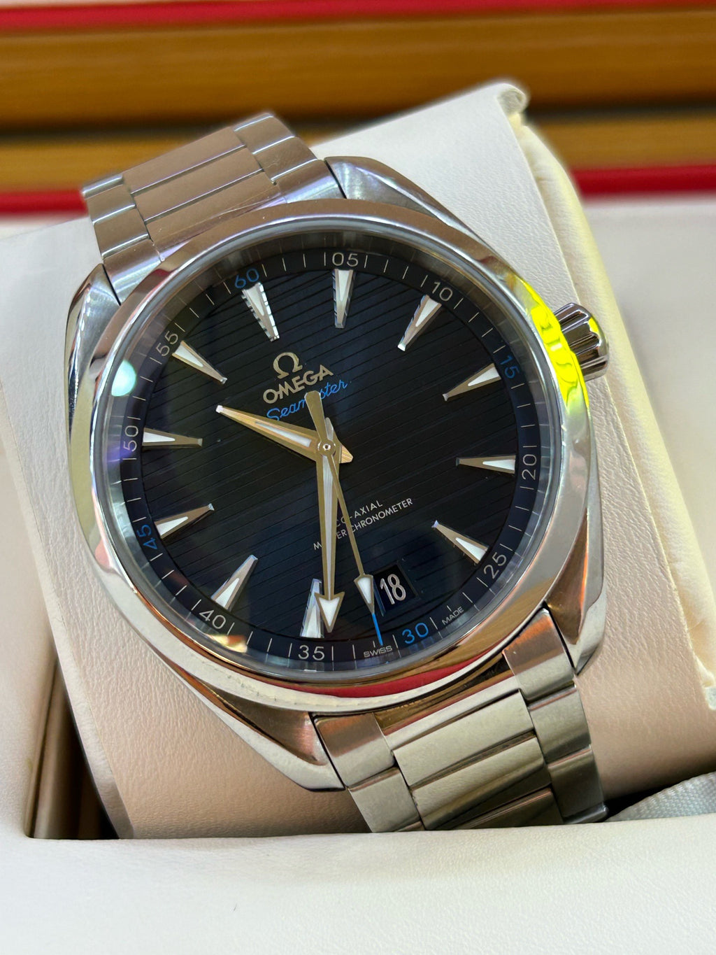 Omega 220.10.41.21.03.001