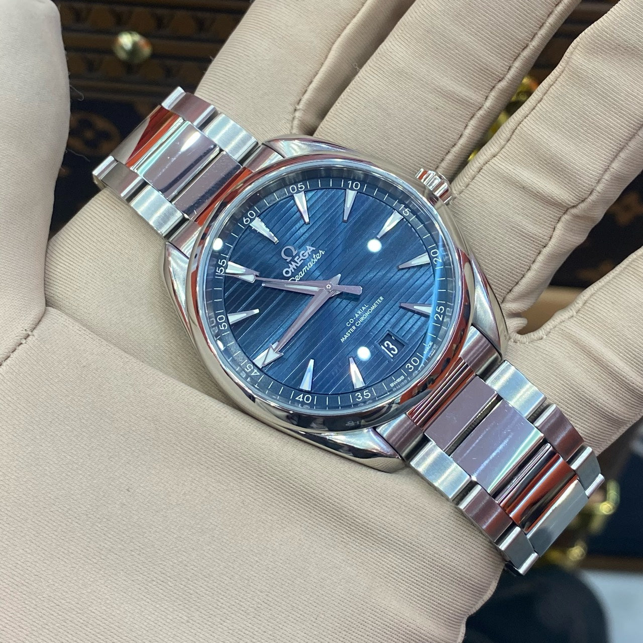 Omega 220.10.41.21.03.003