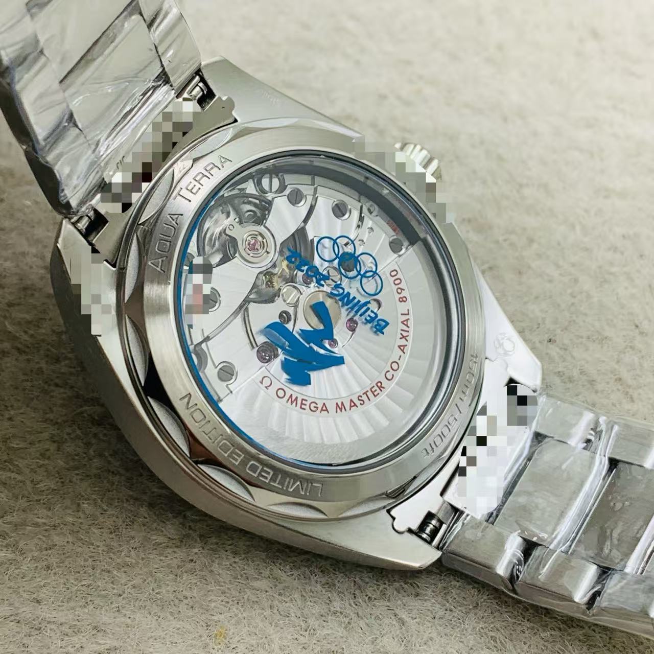 Omega 220.10.41.21.03.003