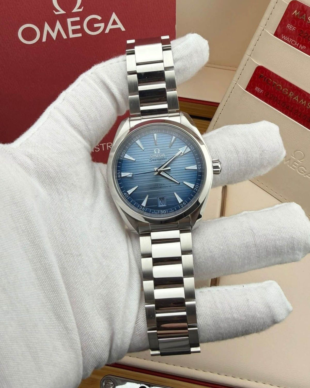 Omega 220.10.41.21.03.005