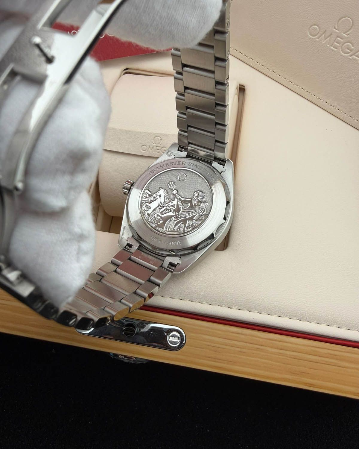 Omega 220.10.41.21.03.005