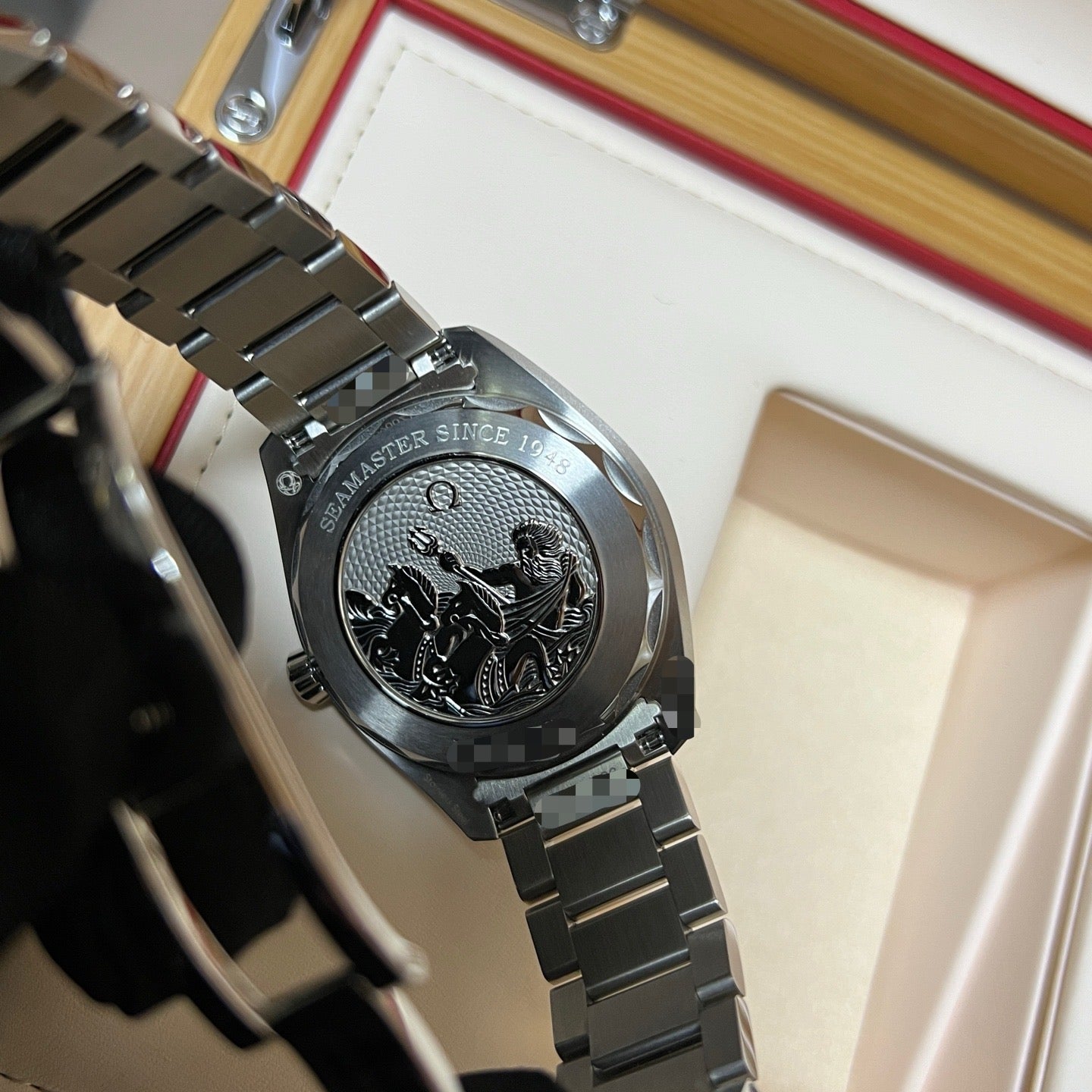 Omega 220.10.41.21.03.005