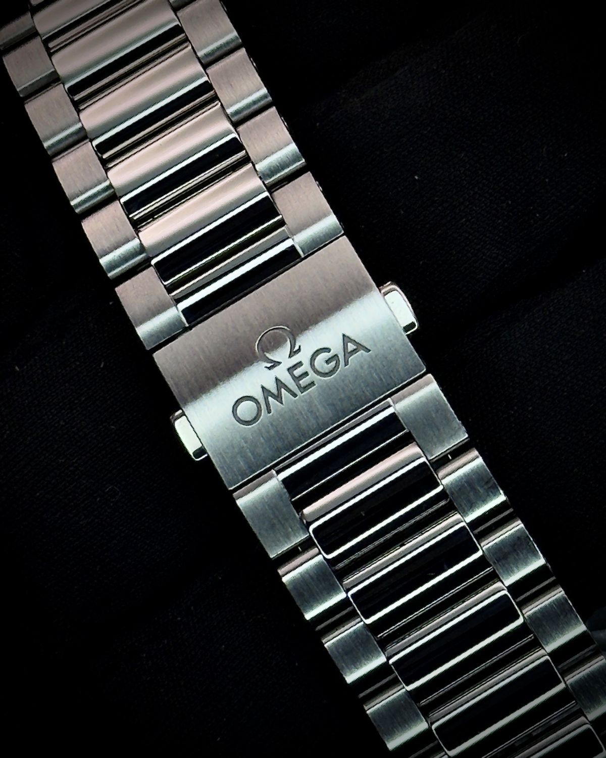Omega 220.10.41.21.03.006