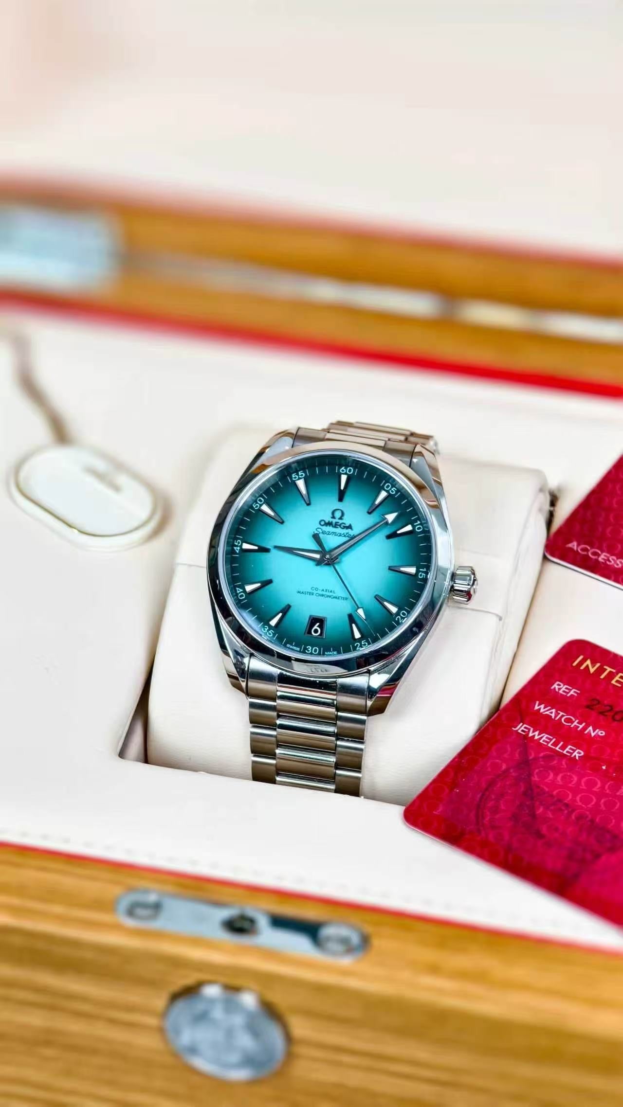 Omega 220.10.41.21.03.006