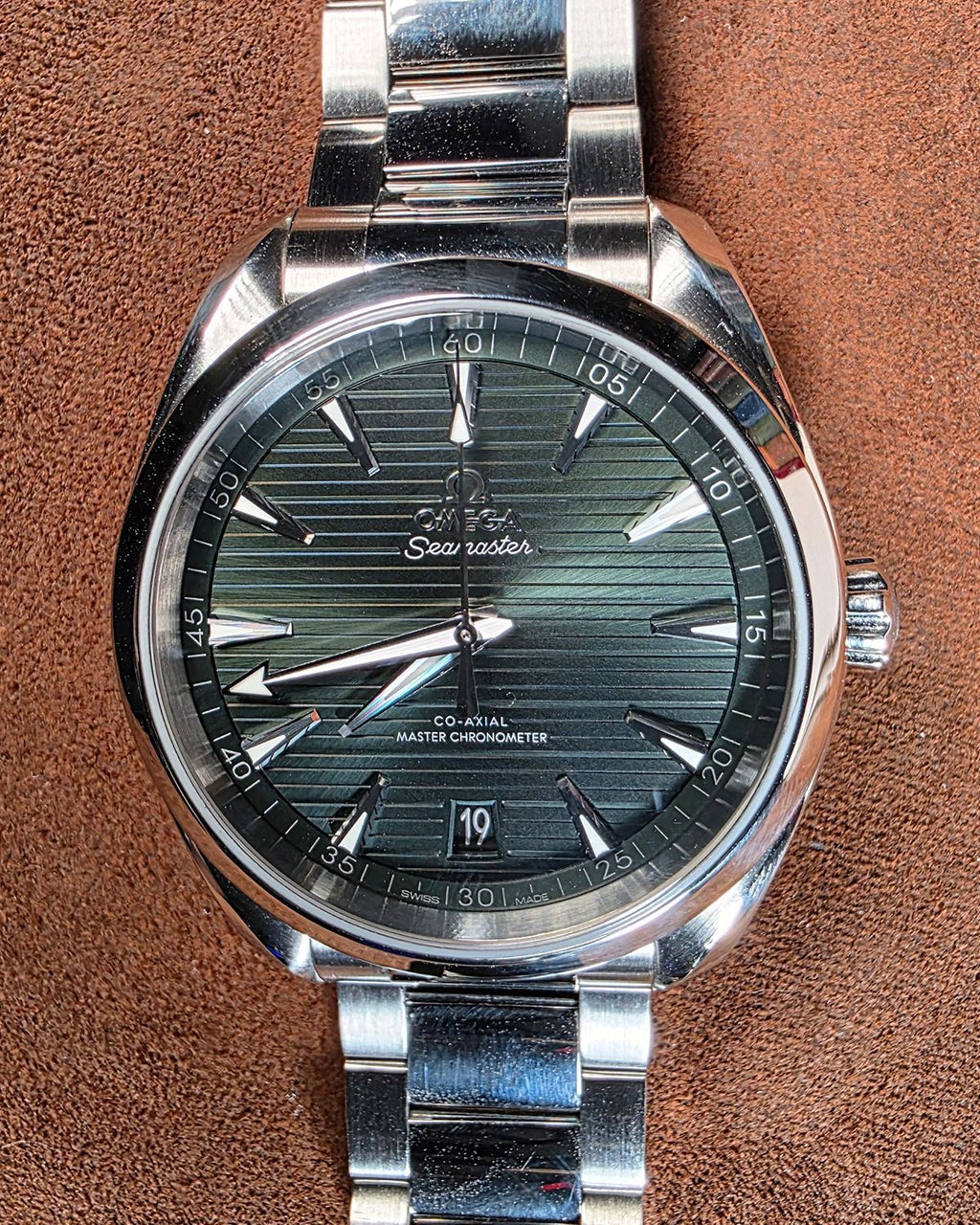 Omega 220.10.41.21.10.001