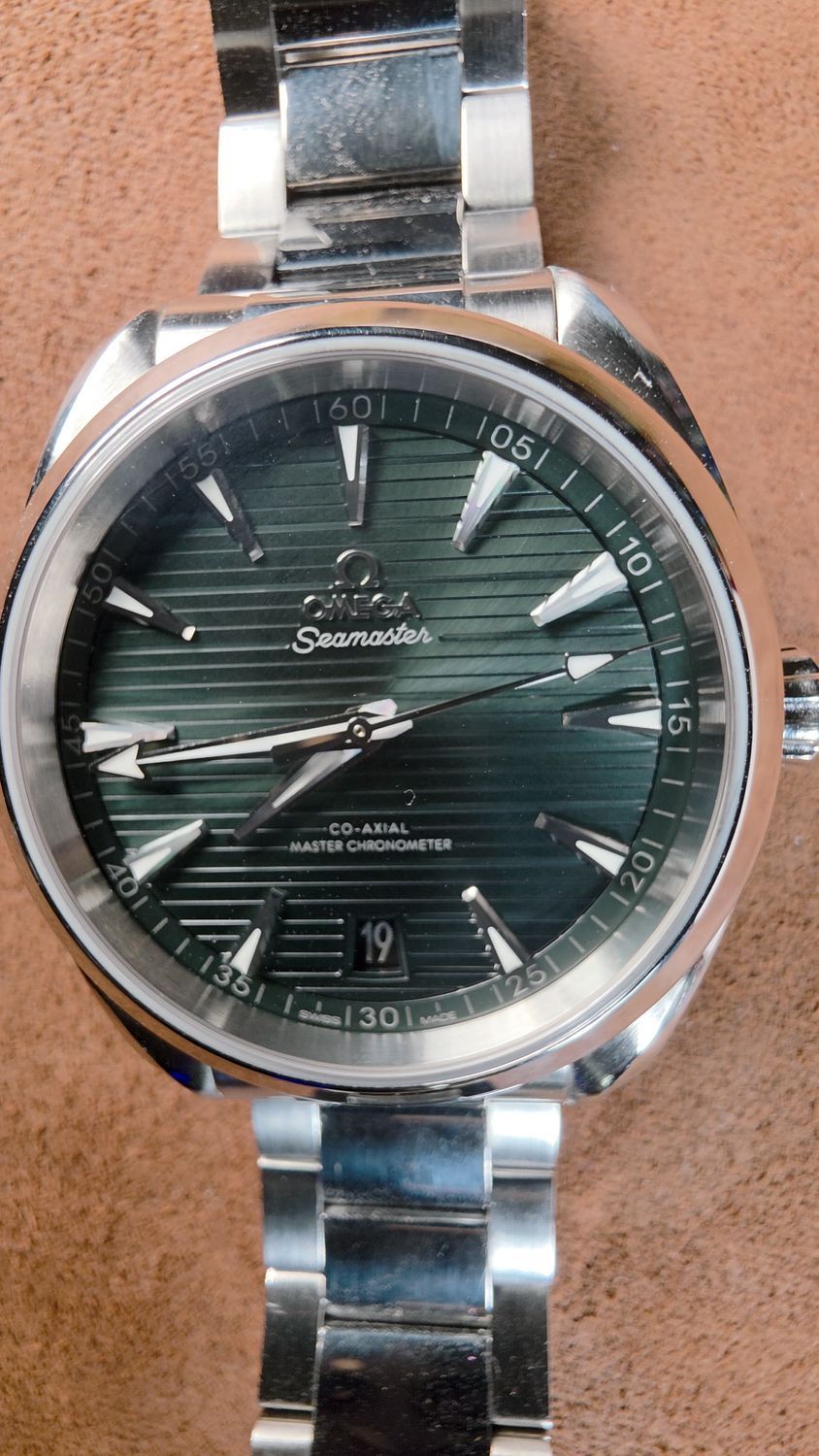 Omega 220.10.41.21.10.001