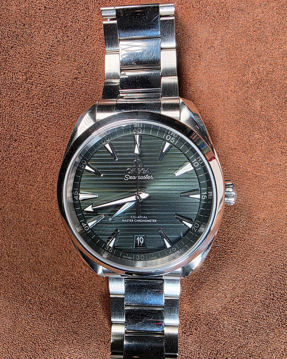 Omega 220.10.41.21.10.001