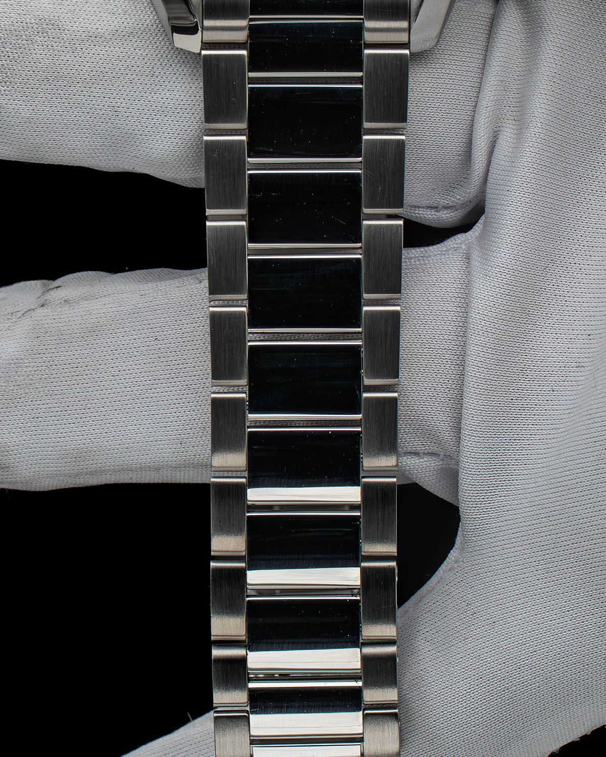 Omega 220.10.41.21.10.001