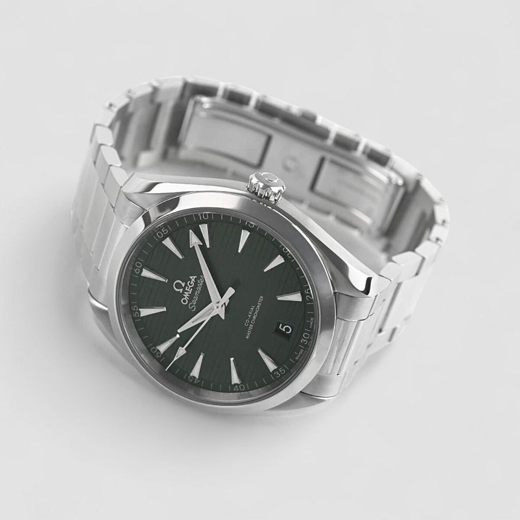 Omega 220.10.41.21.10.001