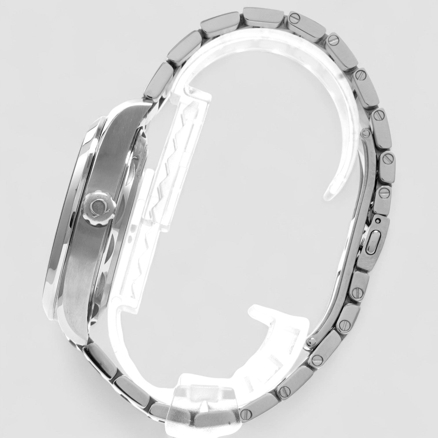 Omega 220.10.41.21.10.001