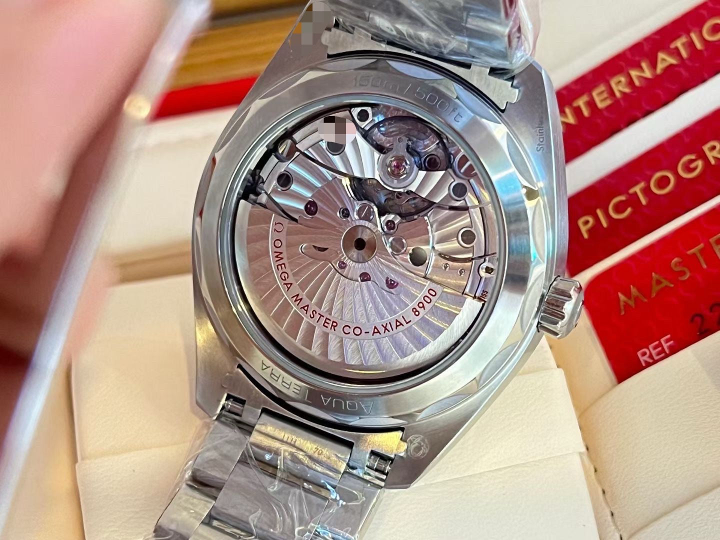 Omega 220.10.41.21.10.001