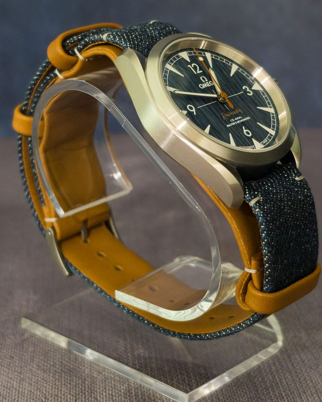 Omega 220.12.40.20.03.001