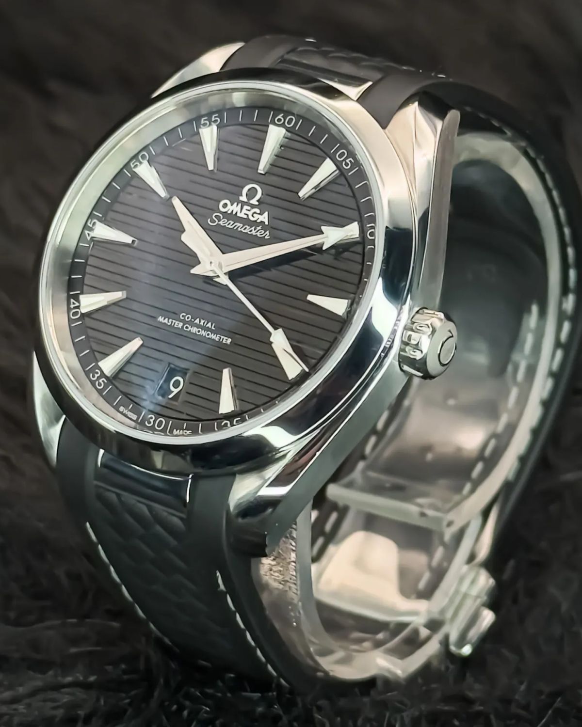 Omega 220.12.41.21.01.001