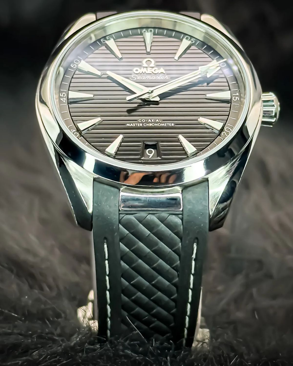 Omega 220.12.41.21.01.001