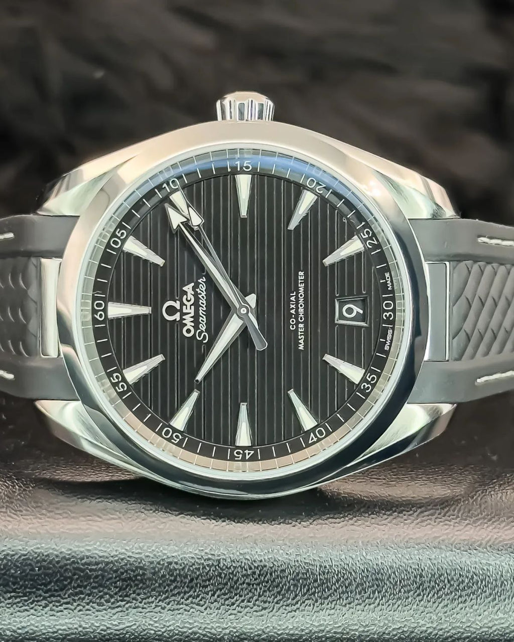 Omega 220.12.41.21.01.001