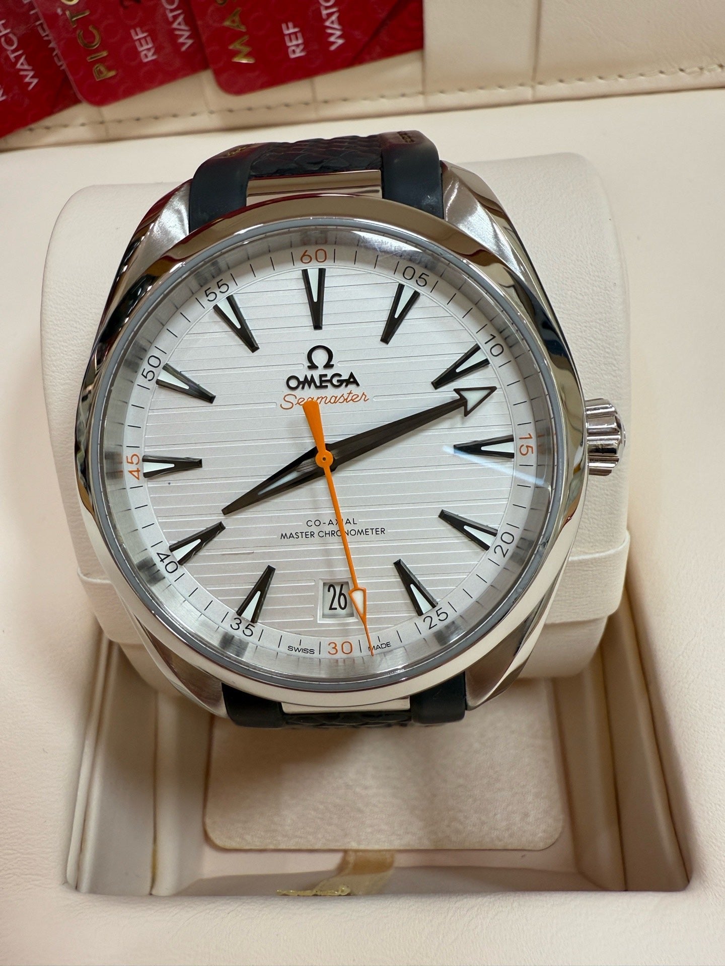 Omega 220.12.41.21.02.002
