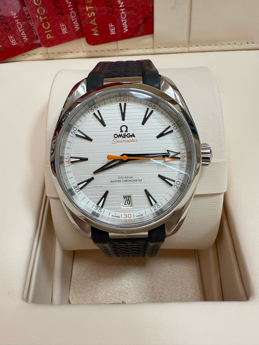 Omega 220.12.41.21.02.002