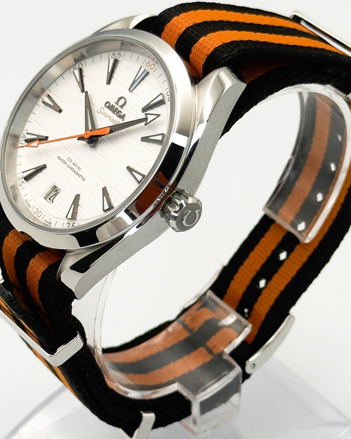 Omega 220.12.41.21.02.003